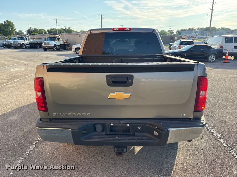 image for item FB8764 2012 Chevrolet Silverado 1500 Crew Cab pickup truck