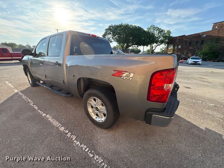 image for item FB8764 2012 Chevrolet Silverado 1500 Crew Cab pickup truck