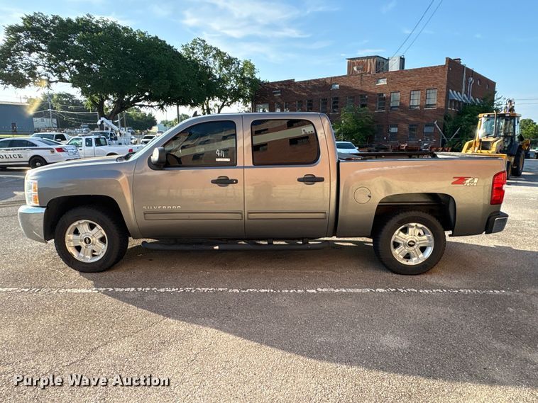 image for item FB8764 2012 Chevrolet Silverado 1500 Crew Cab pickup truck