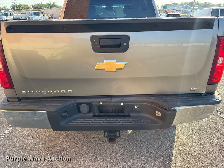 image for item FB8764 2012 Chevrolet Silverado 1500 Crew Cab pickup truck