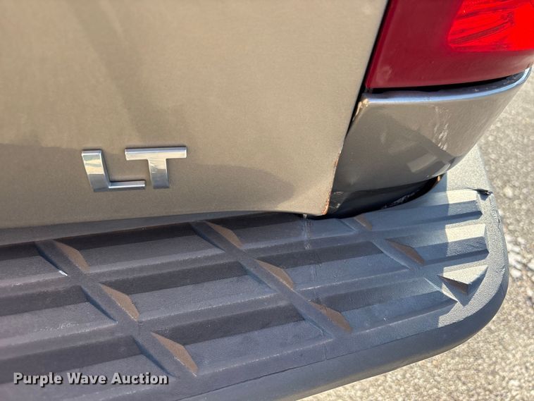 image for item FB8764 2012 Chevrolet Silverado 1500 Crew Cab pickup truck