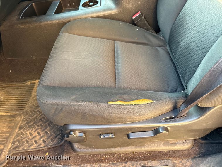 image for item FB8764 2012 Chevrolet Silverado 1500 Crew Cab pickup truck