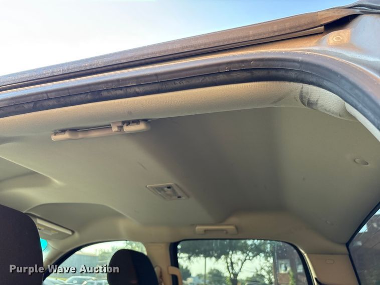 image for item FB8764 2012 Chevrolet Silverado 1500 Crew Cab pickup truck