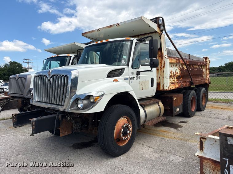 2011 International 7400 Dump Truck VIN: 1HTWGAAR6BJ289698 Lot: 999386715