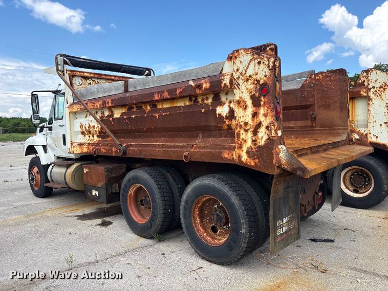 image for item FB8765 2011 International 7400 dump truck