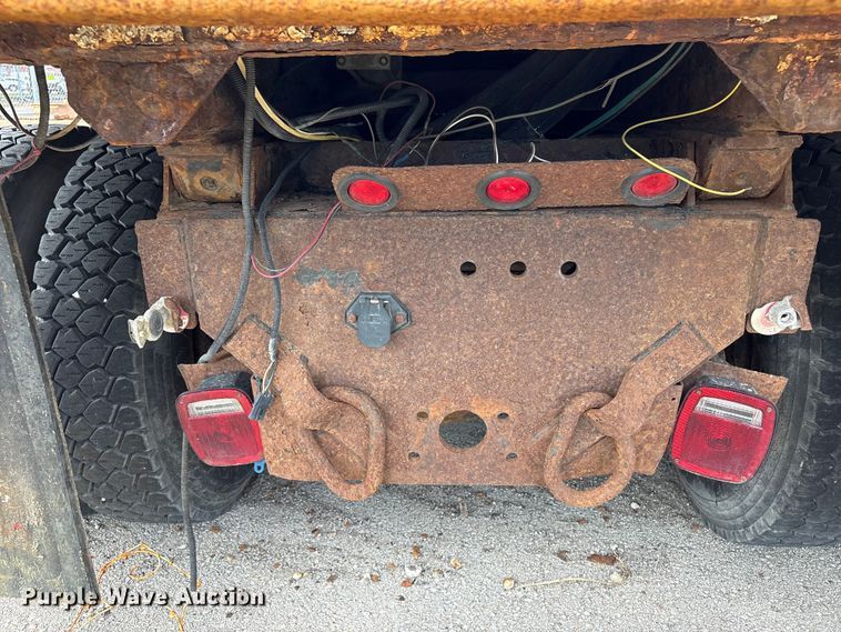 image for item FB8765 2011 International 7400 dump truck