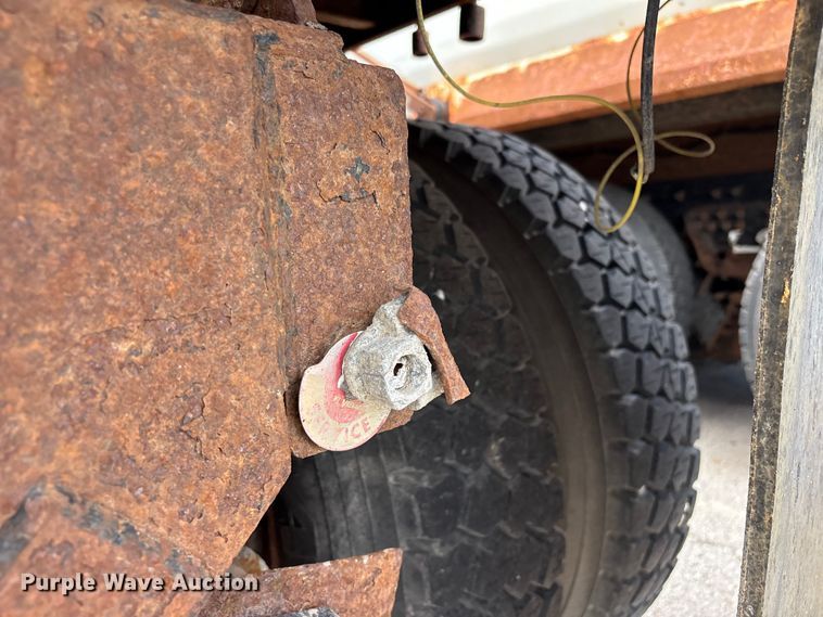 image for item FB8765 2011 International 7400 dump truck