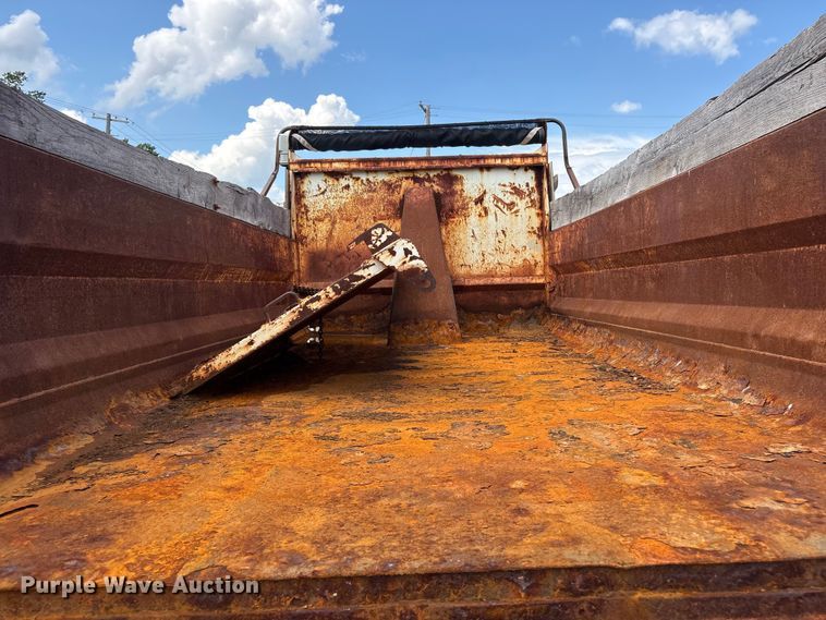 image for item FB8765 2011 International 7400 dump truck