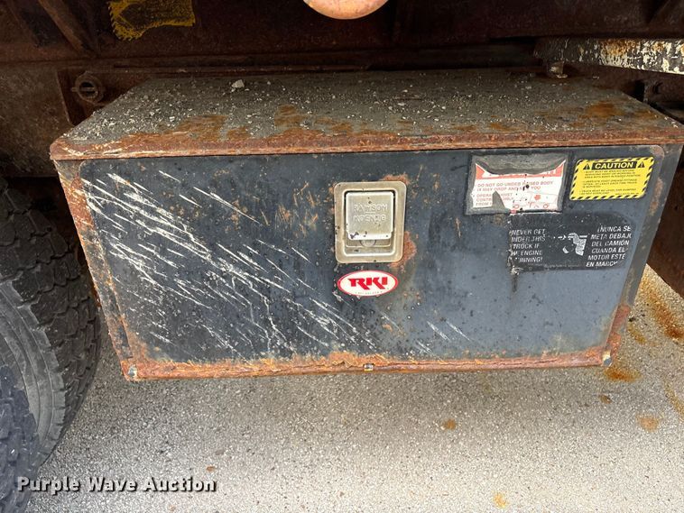 image for item FB8765 2011 International 7400 dump truck