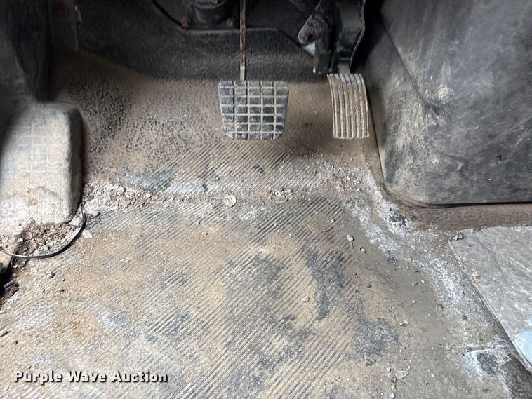 image for item FB8765 2011 International 7400 dump truck
