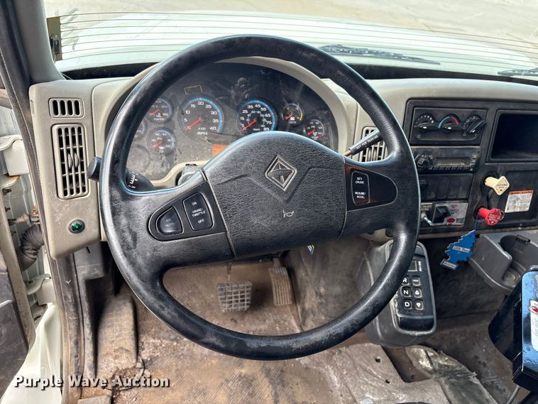 image for item FB8765 2011 International 7400 dump truck
