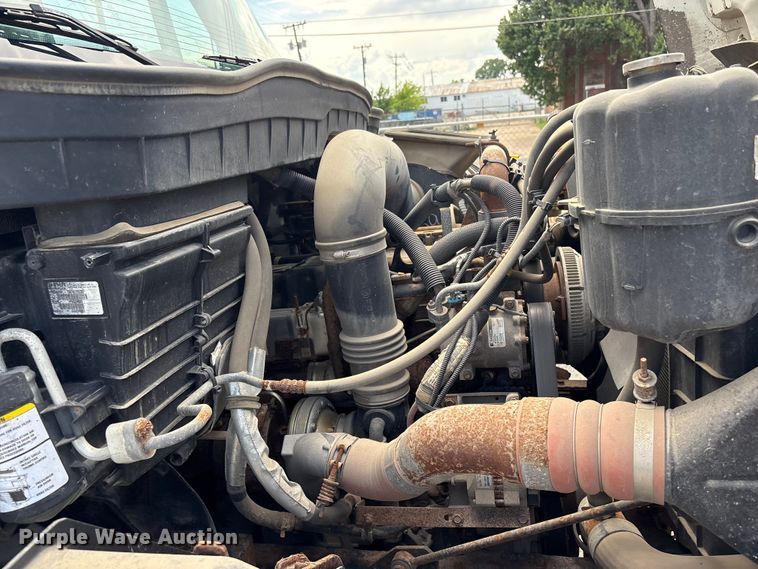 image for item FB8765 2011 International 7400 dump truck