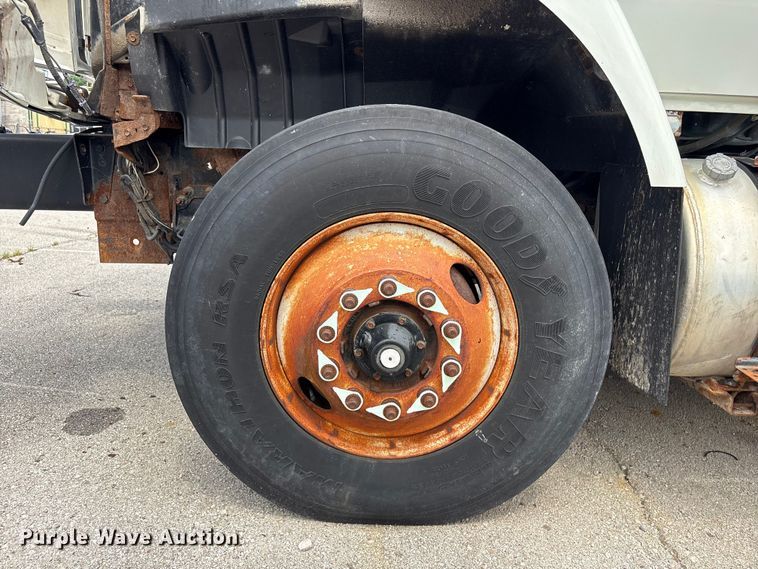 image for item FB8765 2011 International 7400 dump truck