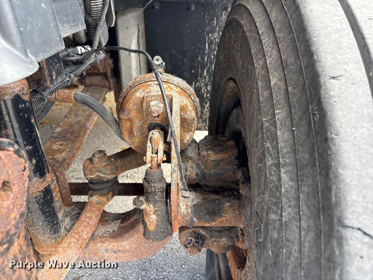 image for item FB8765 2011 International 7400 dump truck