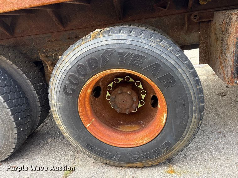 image for item FB8765 2011 International 7400 dump truck
