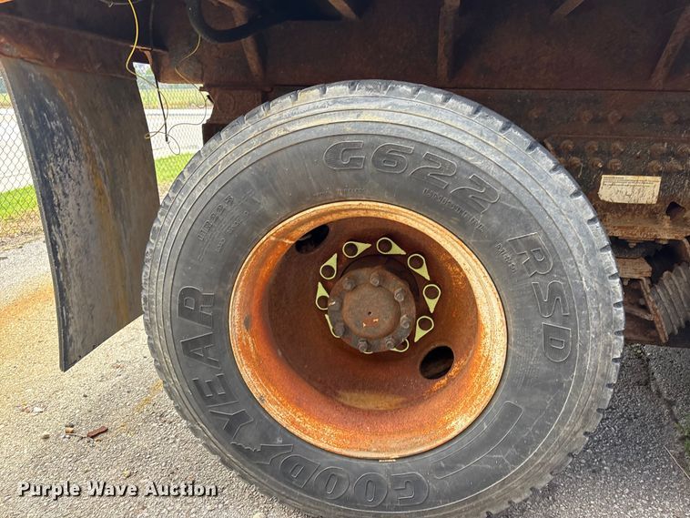 image for item FB8765 2011 International 7400 dump truck