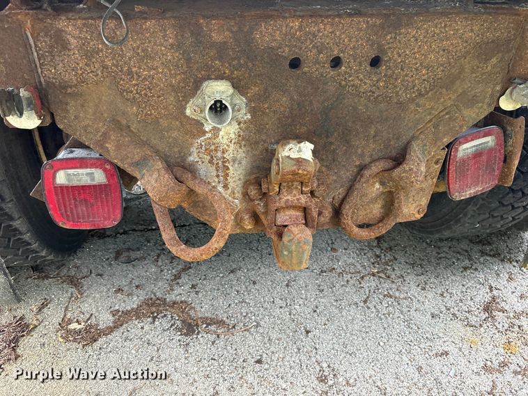 image for item FB8766 2011 International 7400 dump truck