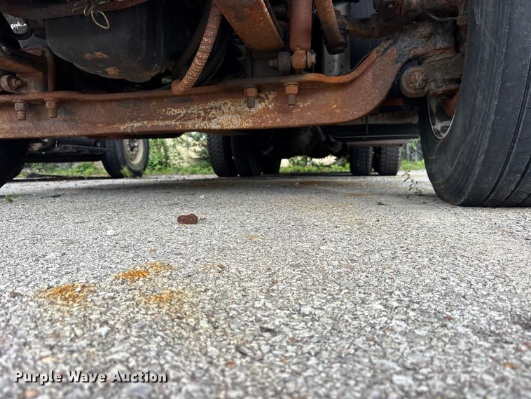 image for item FB8766 2011 International 7400 dump truck