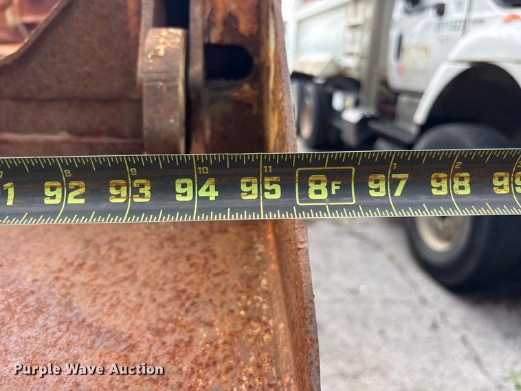 image for item FB8766 2011 International 7400 dump truck