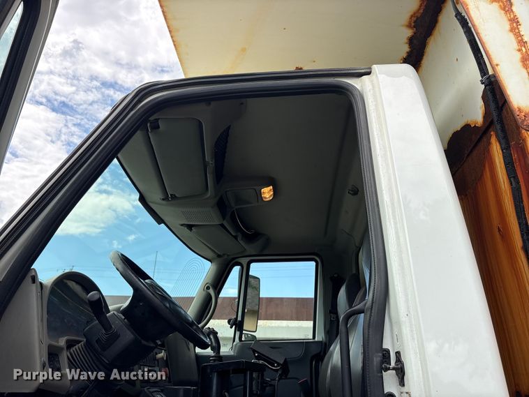 image for item FB8766 2011 International 7400 dump truck