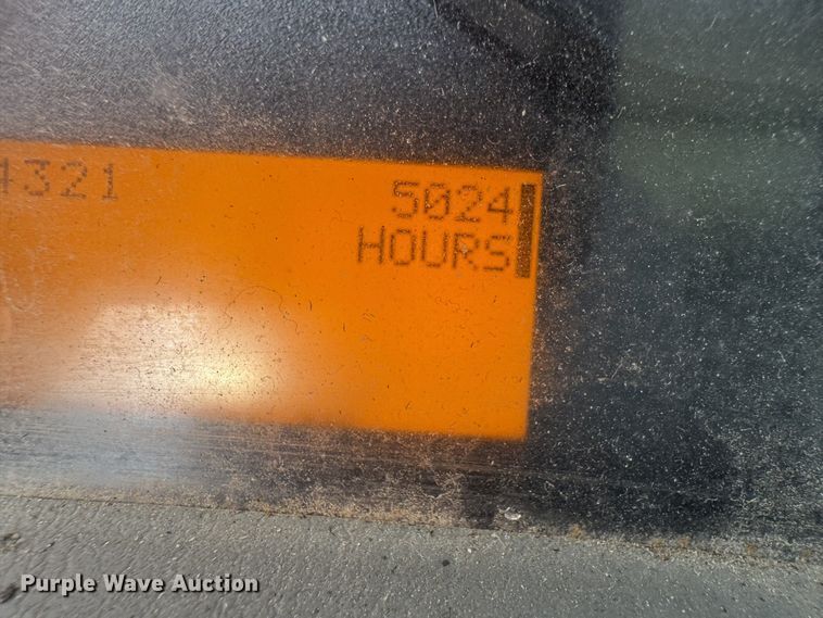 image for item FB8766 2011 International 7400 dump truck