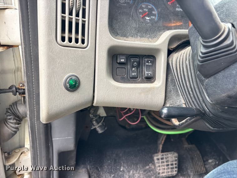 image for item FB8766 2011 International 7400 dump truck