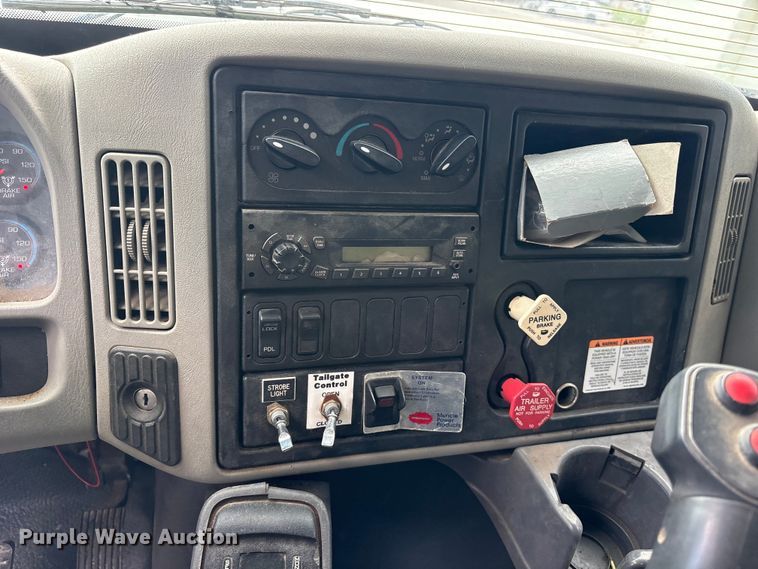 image for item FB8766 2011 International 7400 dump truck