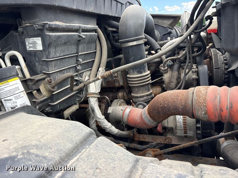 image for item FB8766 2011 International 7400 dump truck