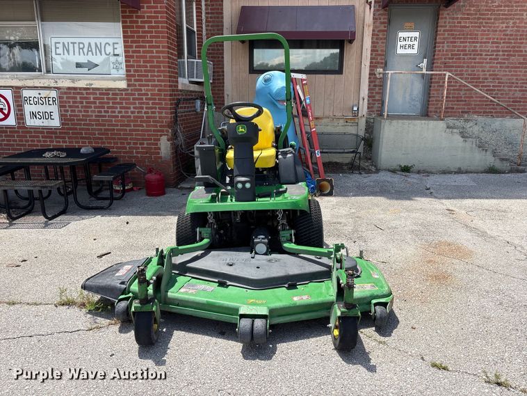 image for item FB8768 2017 John Deere 1550 lawn mower