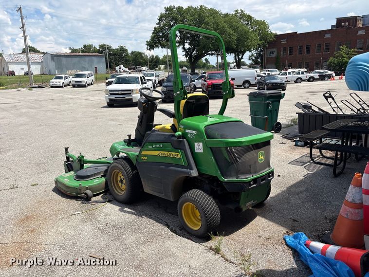 image for item FB8768 2017 John Deere 1550 lawn mower