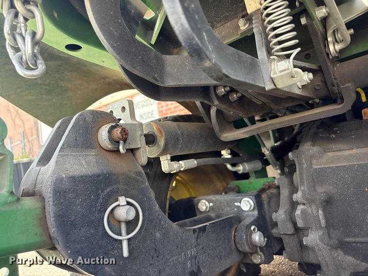 image for item FB8768 2017 John Deere 1550 lawn mower