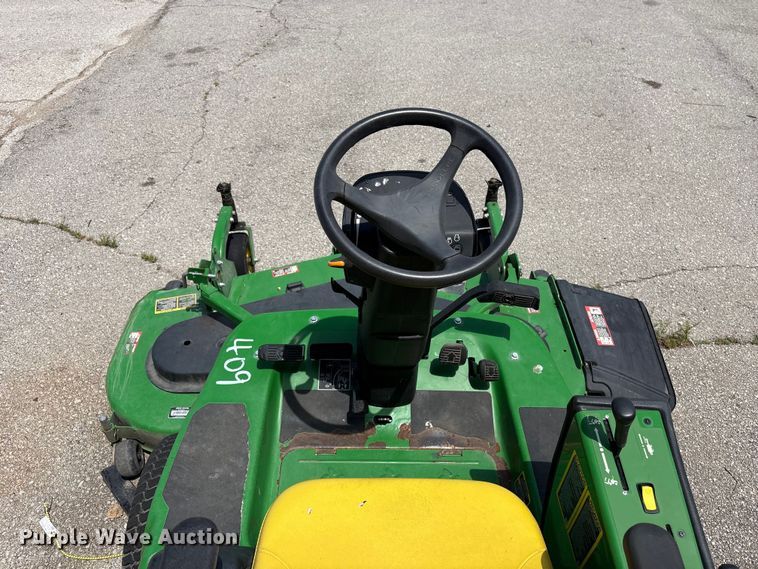 image for item FB8768 2017 John Deere 1550 lawn mower