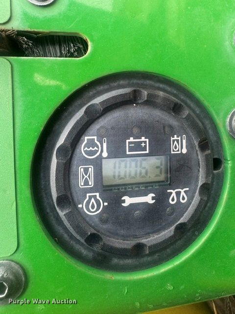 image for item FB8768 2017 John Deere 1550 lawn mower