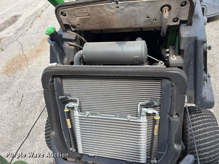 image for item FB8768 2017 John Deere 1550 lawn mower
