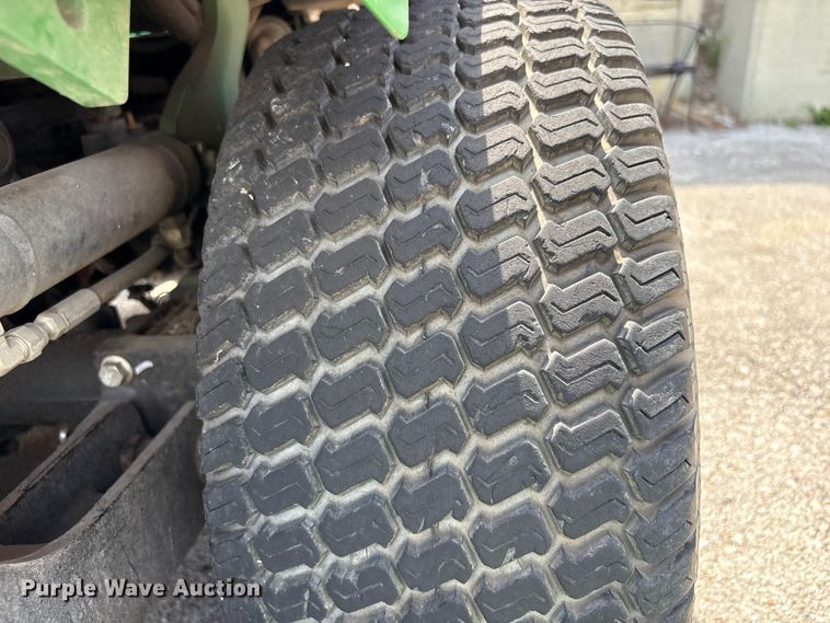 image for item FB8768 2017 John Deere 1550 lawn mower
