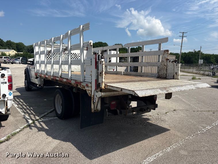 image for item FB8770 2017 Ford F450 Super Duty flatbed truck