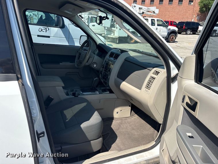 image for item FB8772 2009 Ford Escape SUV