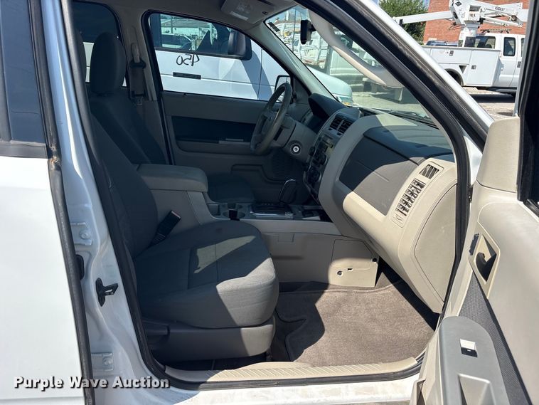 image for item FB8772 2009 Ford Escape SUV