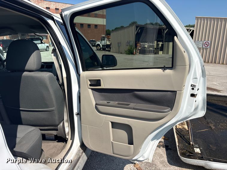 image for item FB8772 2009 Ford Escape SUV