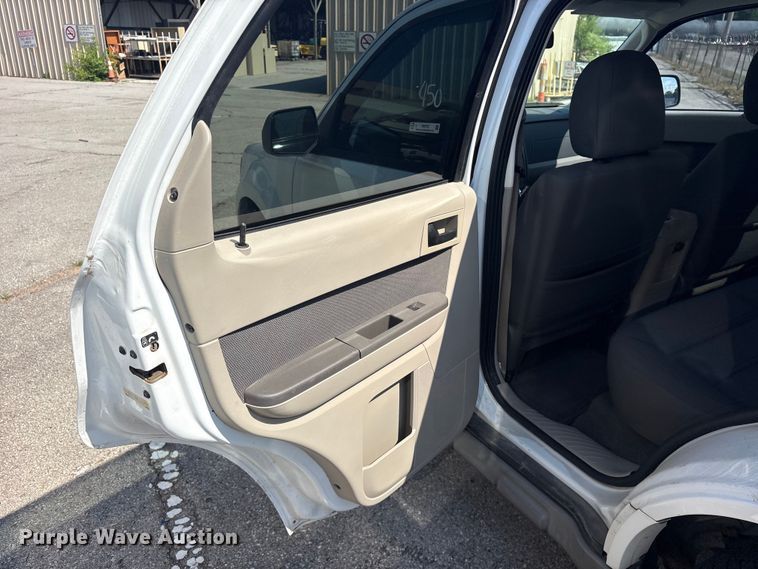 image for item FB8772 2009 Ford Escape SUV