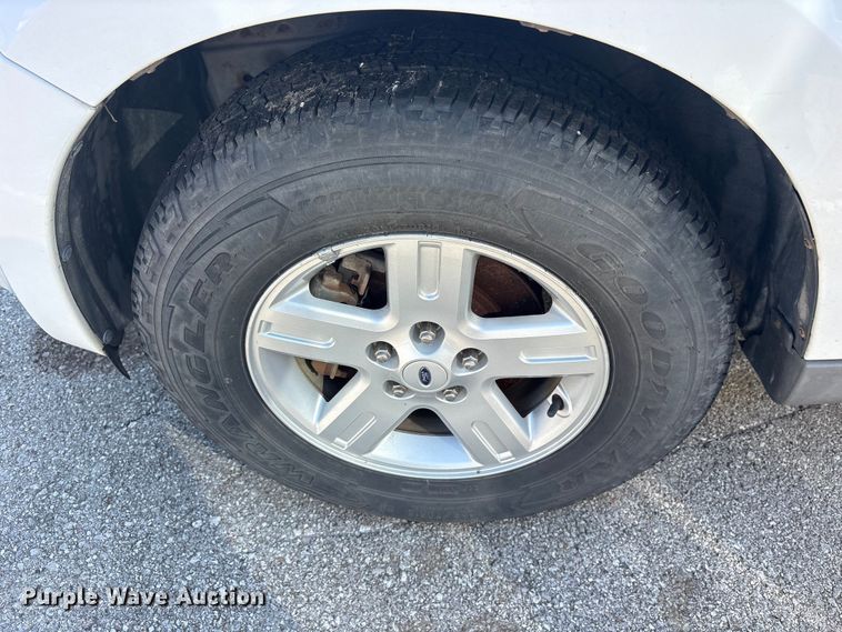 image for item FB8772 2009 Ford Escape SUV