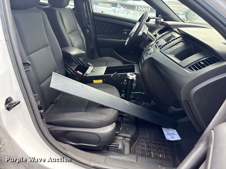image for item FB8773 2017 Ford Taurus Police Interceptor 