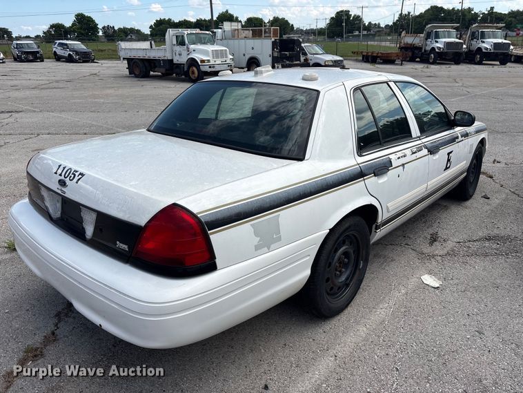 image for item FB8774 2011 Ford Crown Victoria Police Interceptor 