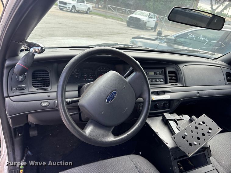 image for item FB8774 2011 Ford Crown Victoria Police Interceptor 