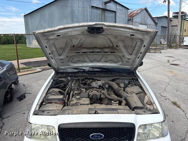 image for item FB8774 2011 Ford Crown Victoria Police Interceptor 