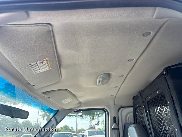 image for item FB8775 2006 Ford E250 van