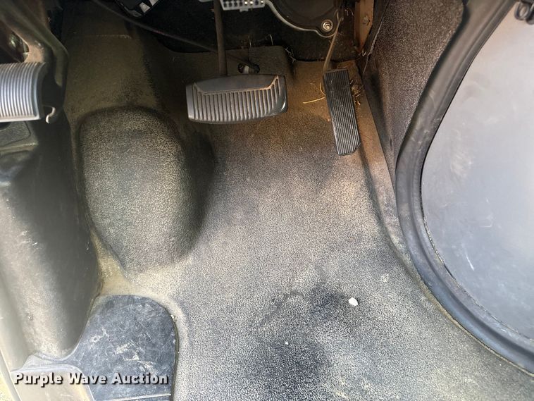 image for item FB8775 2006 Ford E250 van