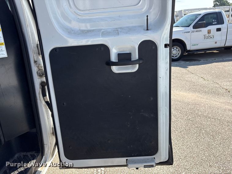 image for item FB8775 2006 Ford E250 van