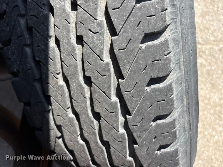 image for item FB8775 2006 Ford E250 van