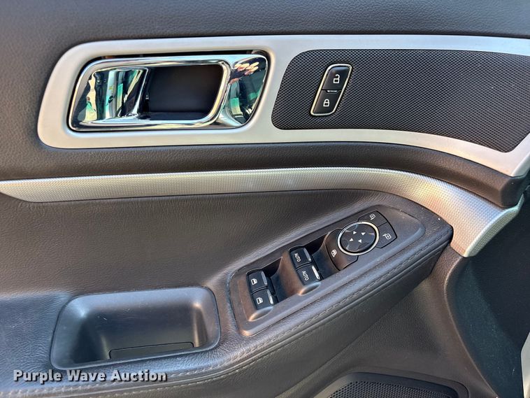 image for item FB8776 2013 Ford Explorer SUV